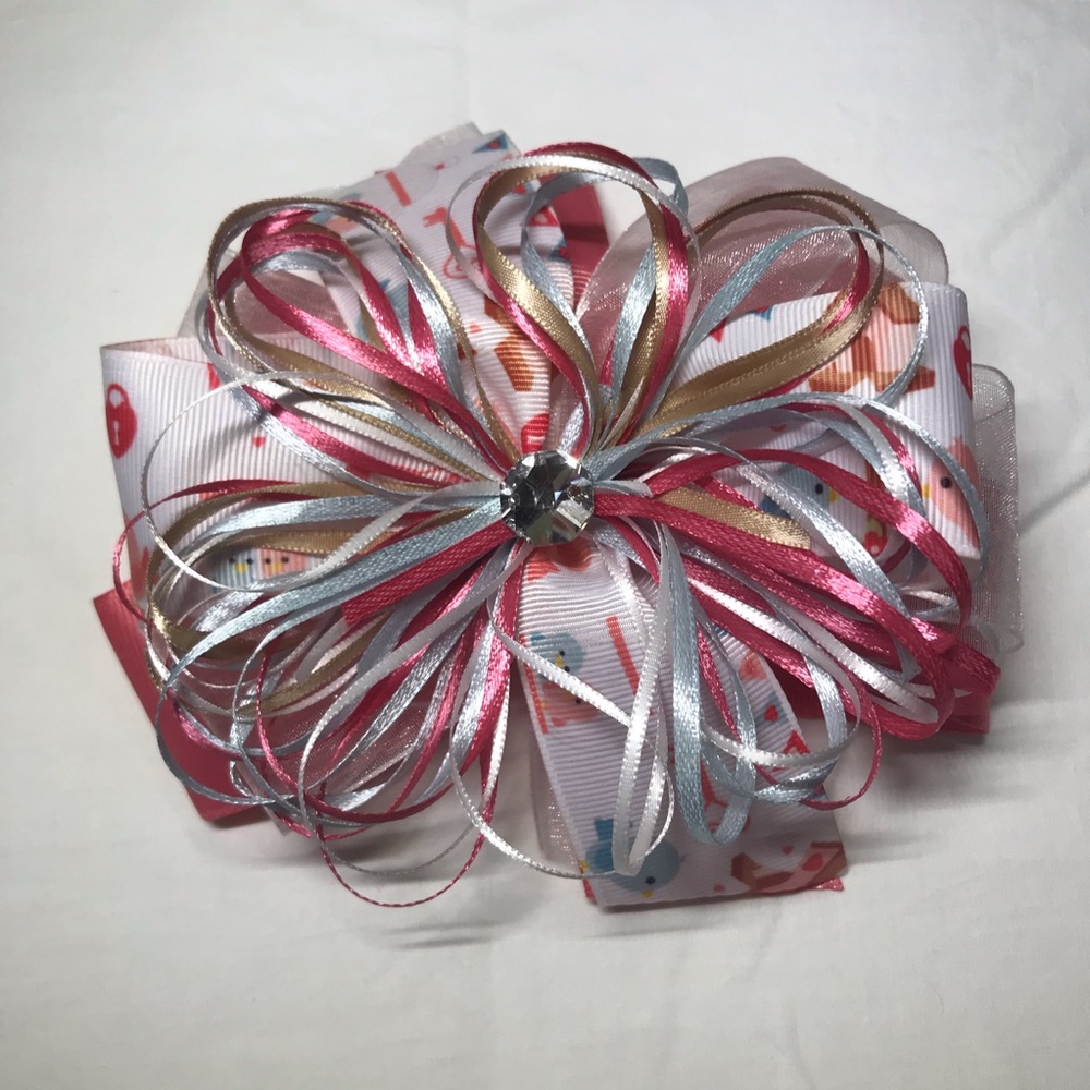 Girls bow - Picture 4 of 7